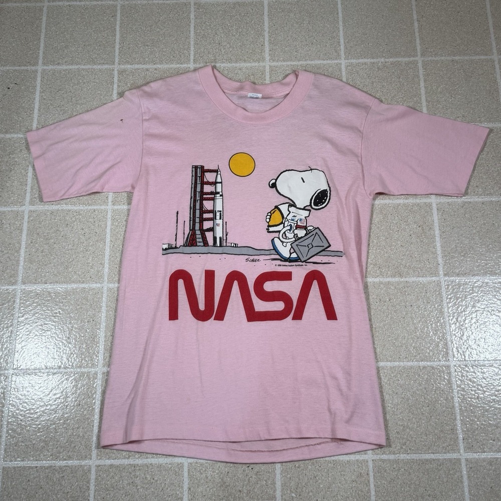 Vintage 80s Peanuts Snoopy Astronaut NASA T-Shirt Pink Artex Paper Thin USA Made